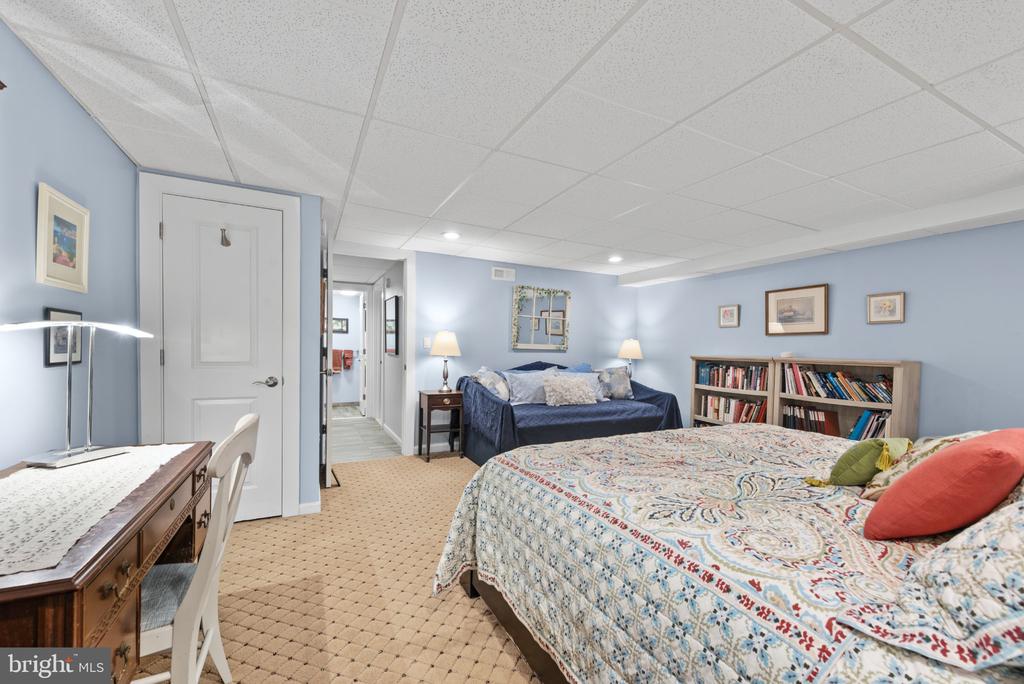 11 STONERIDGE