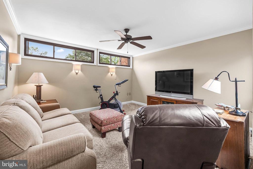 11 COLDWATER COURT