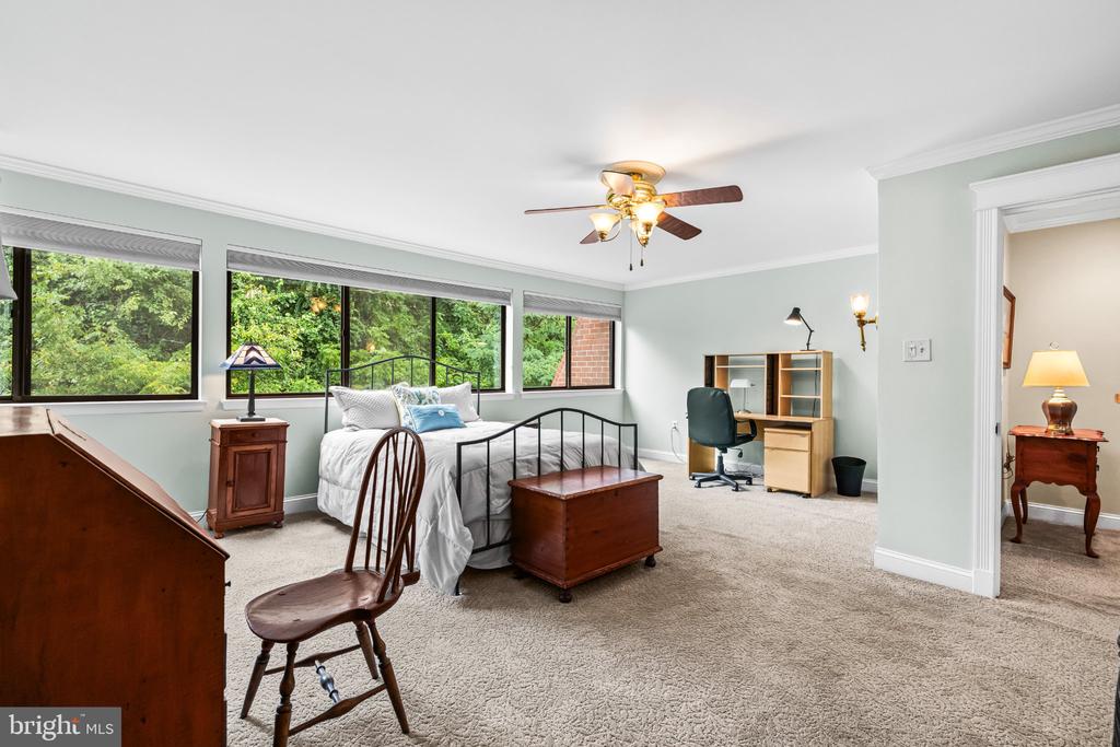 11 COLDWATER COURT