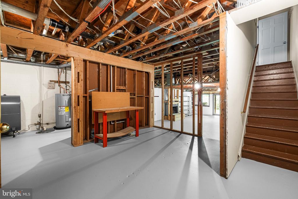 11 COLDWATER COURT