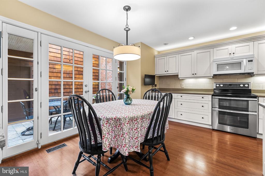 11 COLDWATER COURT