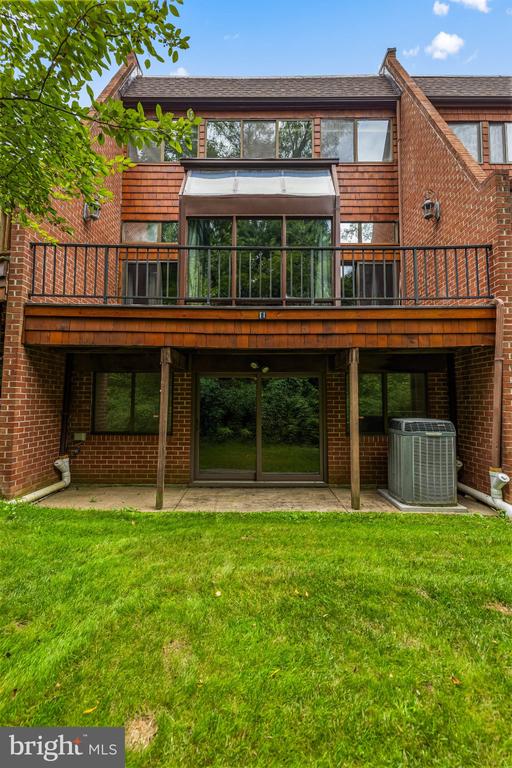11 COLDWATER COURT
