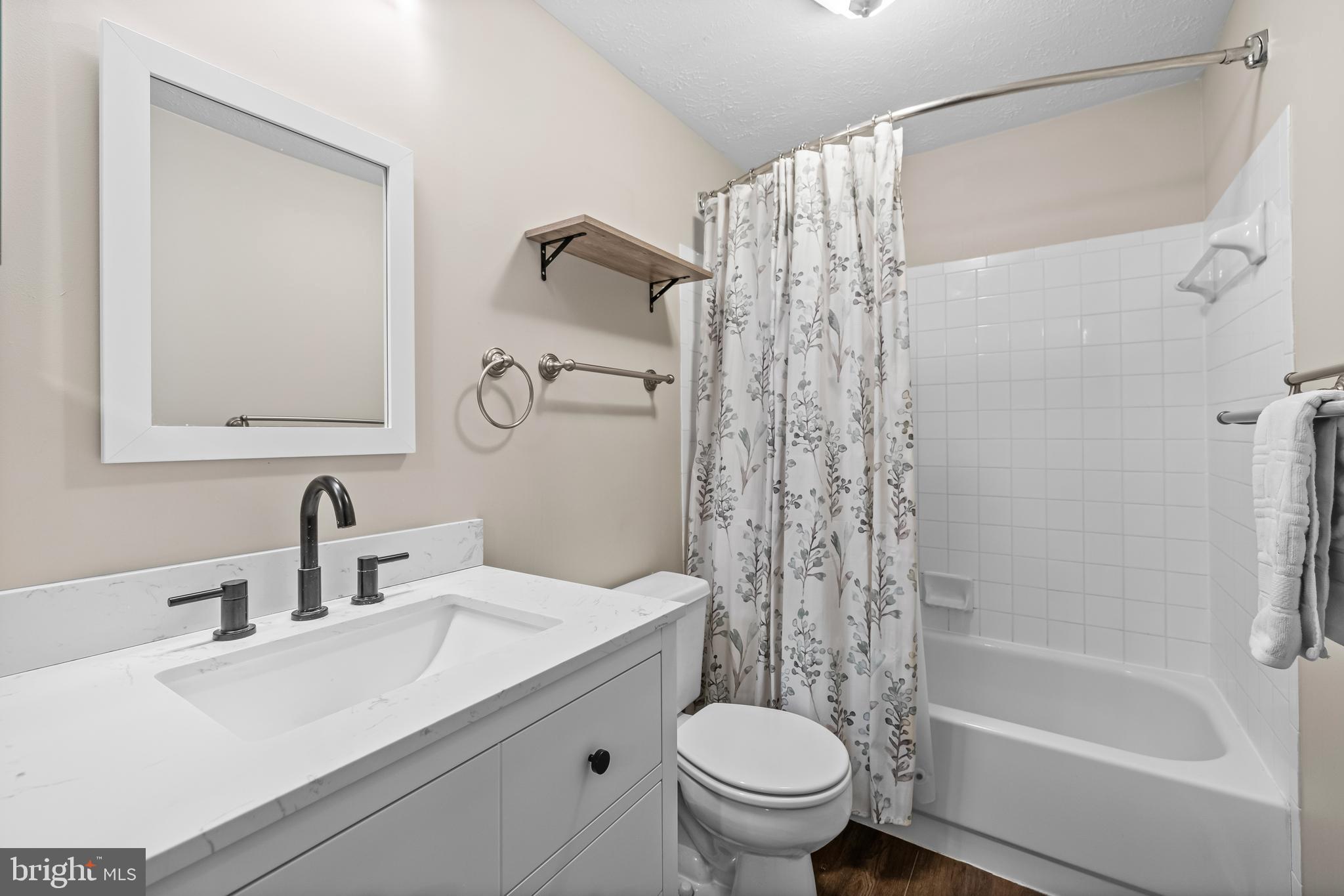 1325 Germander Dr