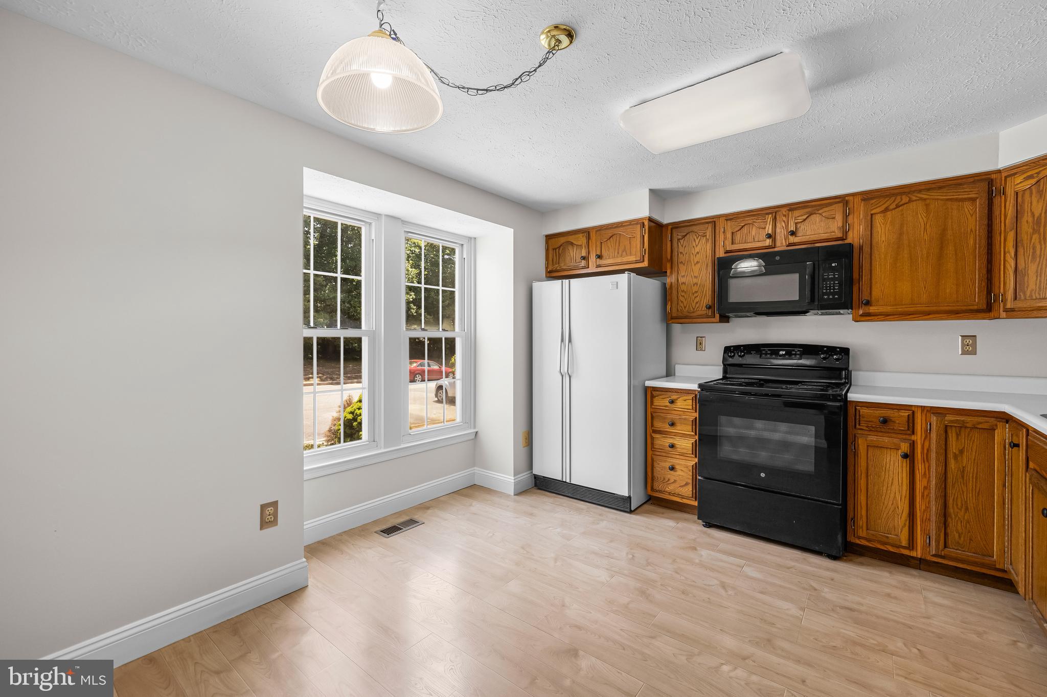 1325 Germander Dr