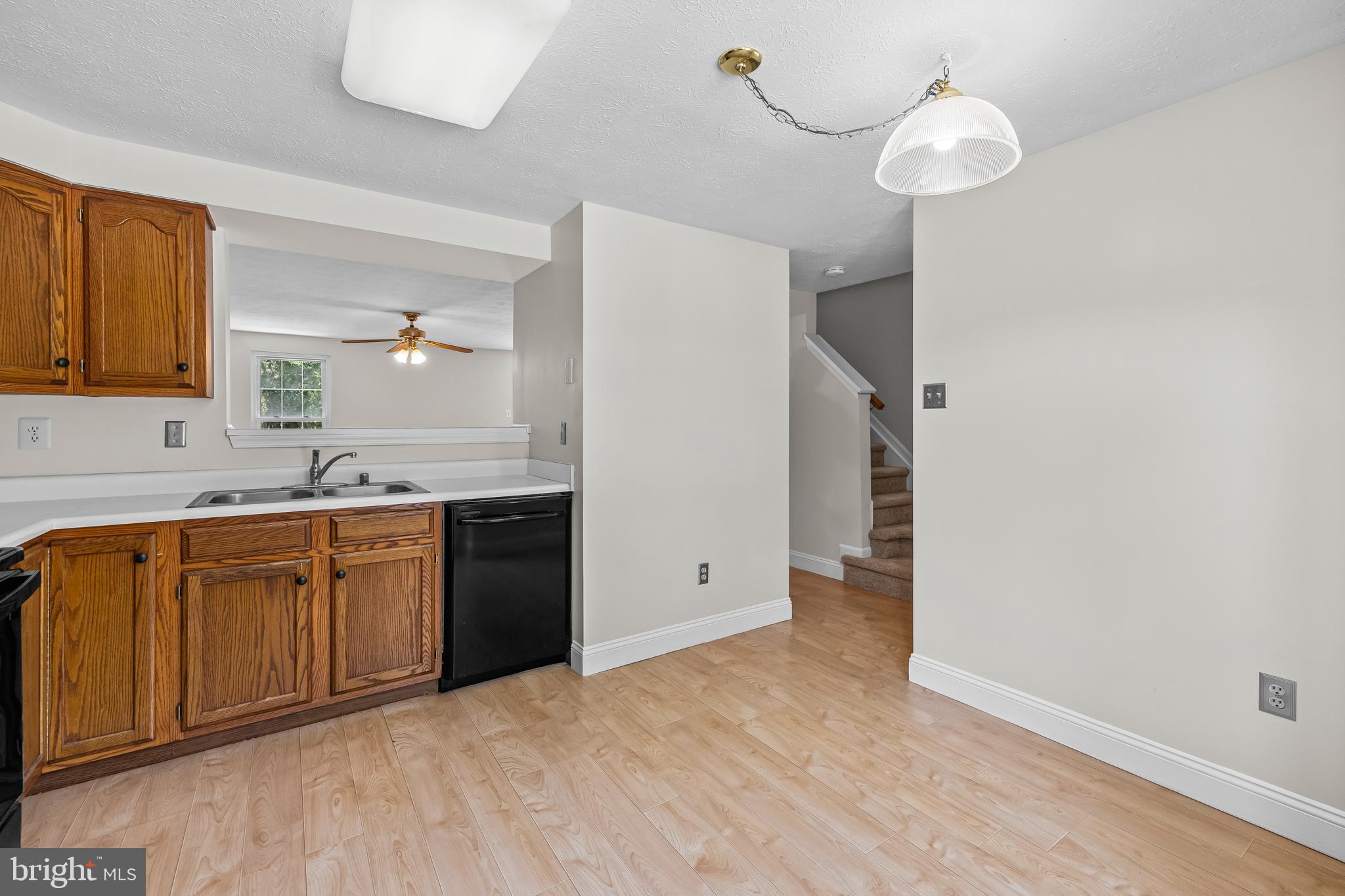 1325 Germander Dr