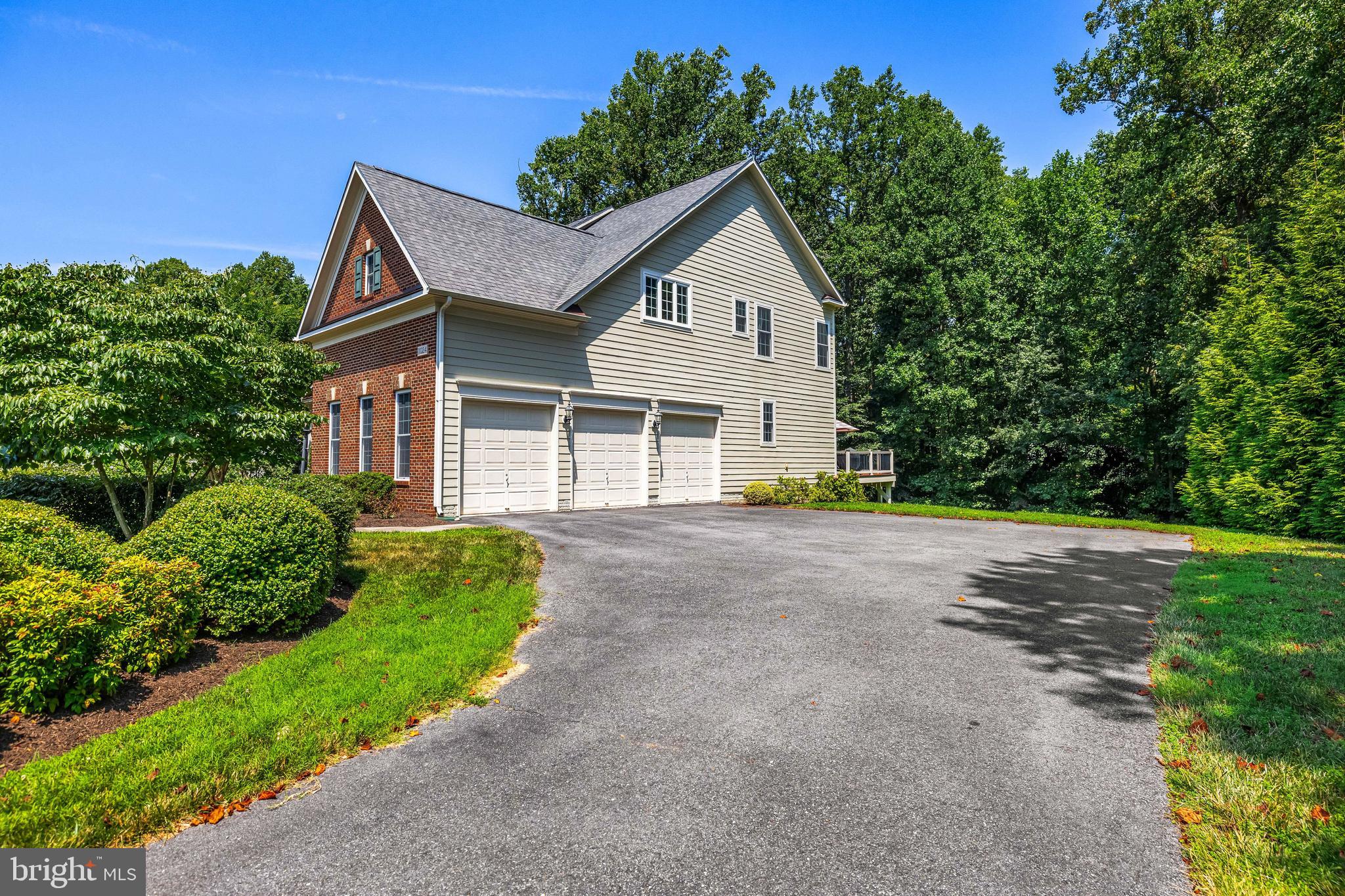 11024 Hunters View Rd