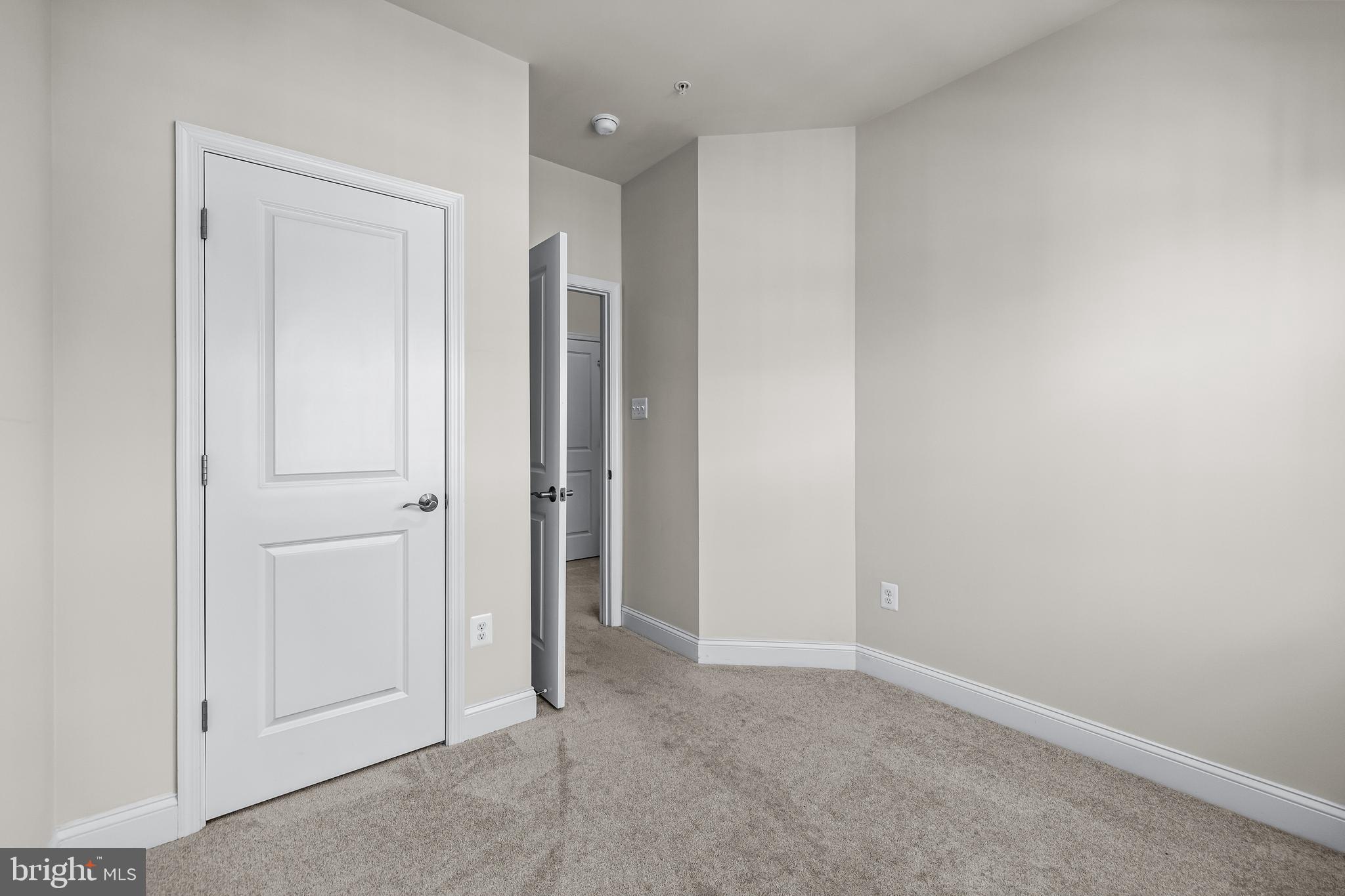 5851 Donovan Ln