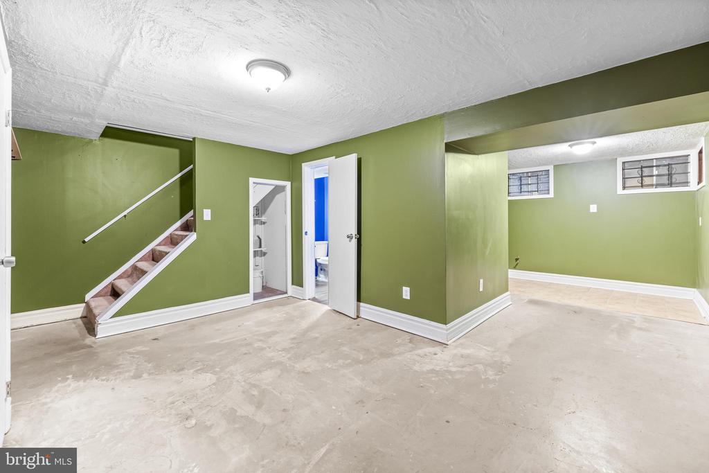 9204 Connell Ct
