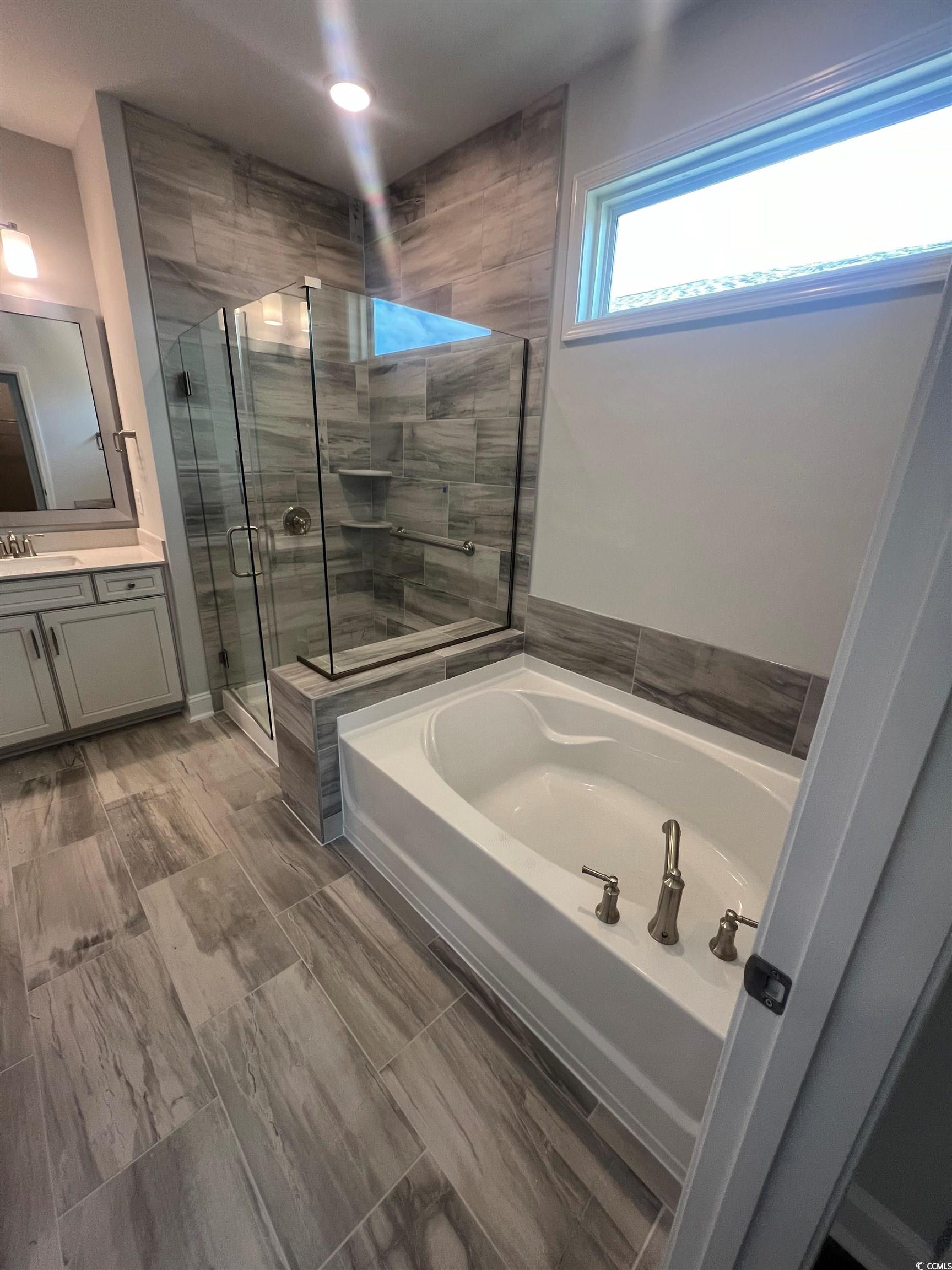 1410 Crested Iris Way