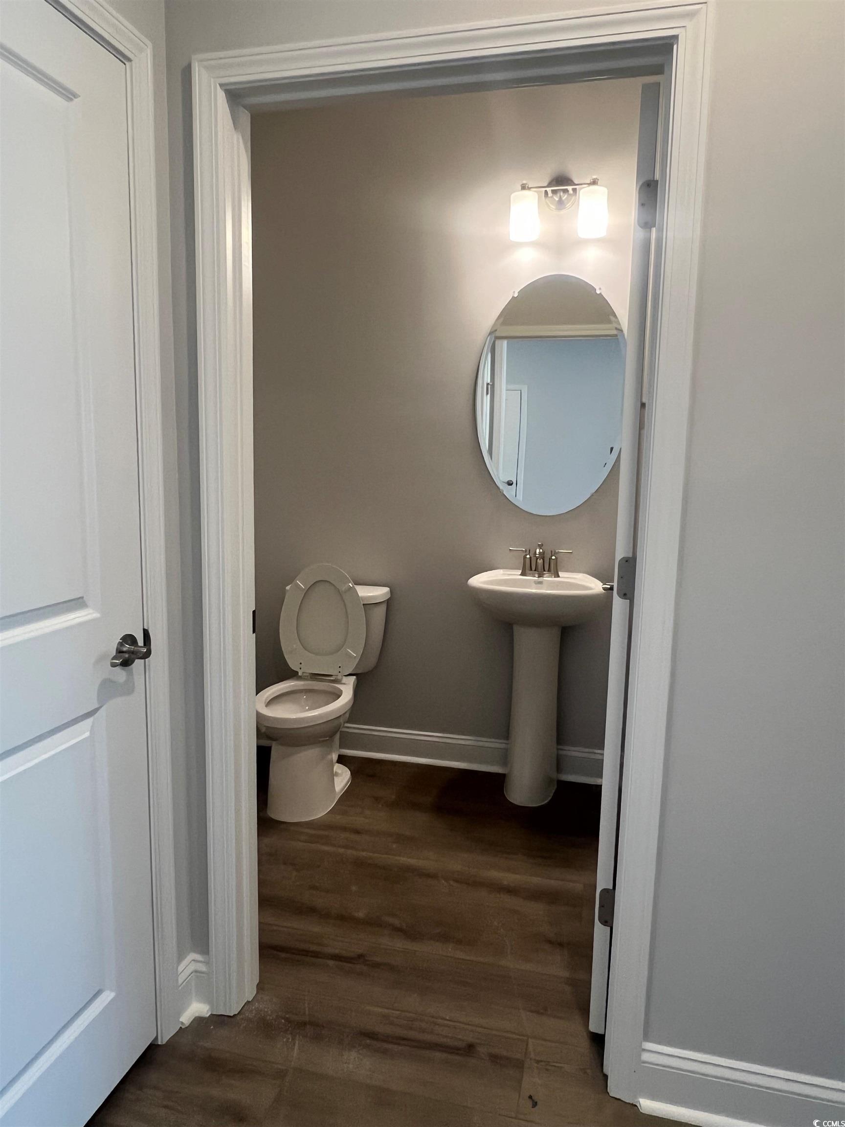 1410 Crested Iris Way