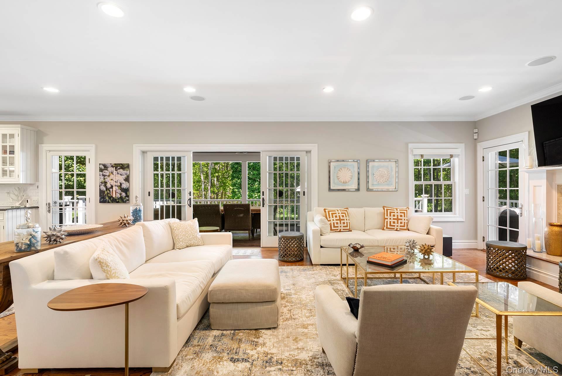 6 Woodruff Lane