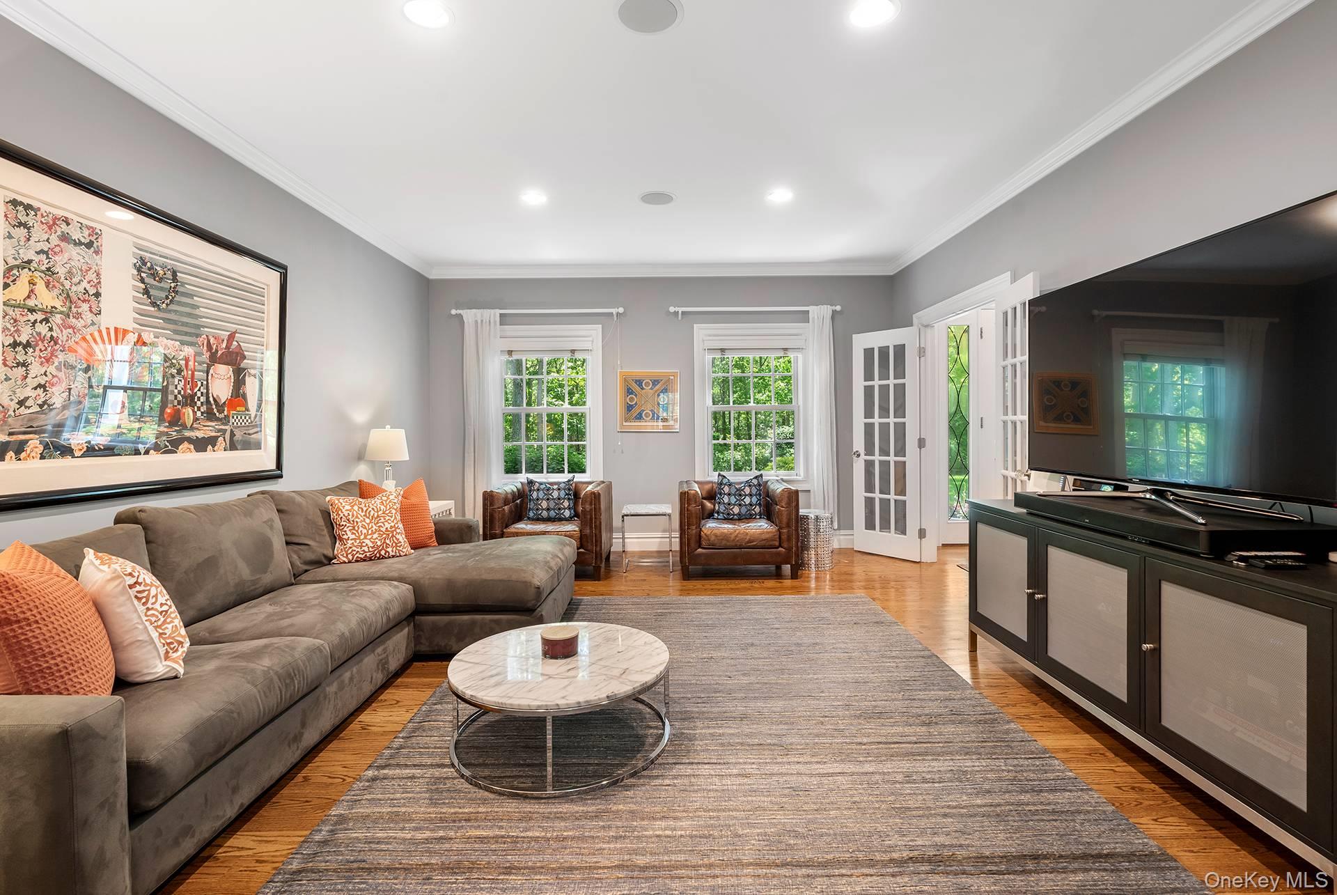 6 Woodruff Lane