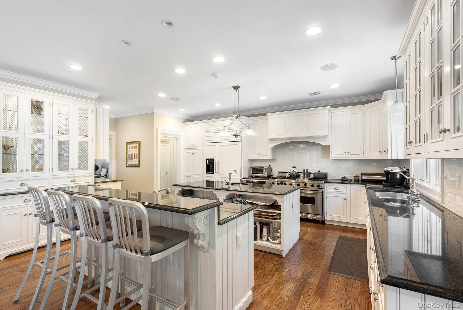 6 Woodruff Lane