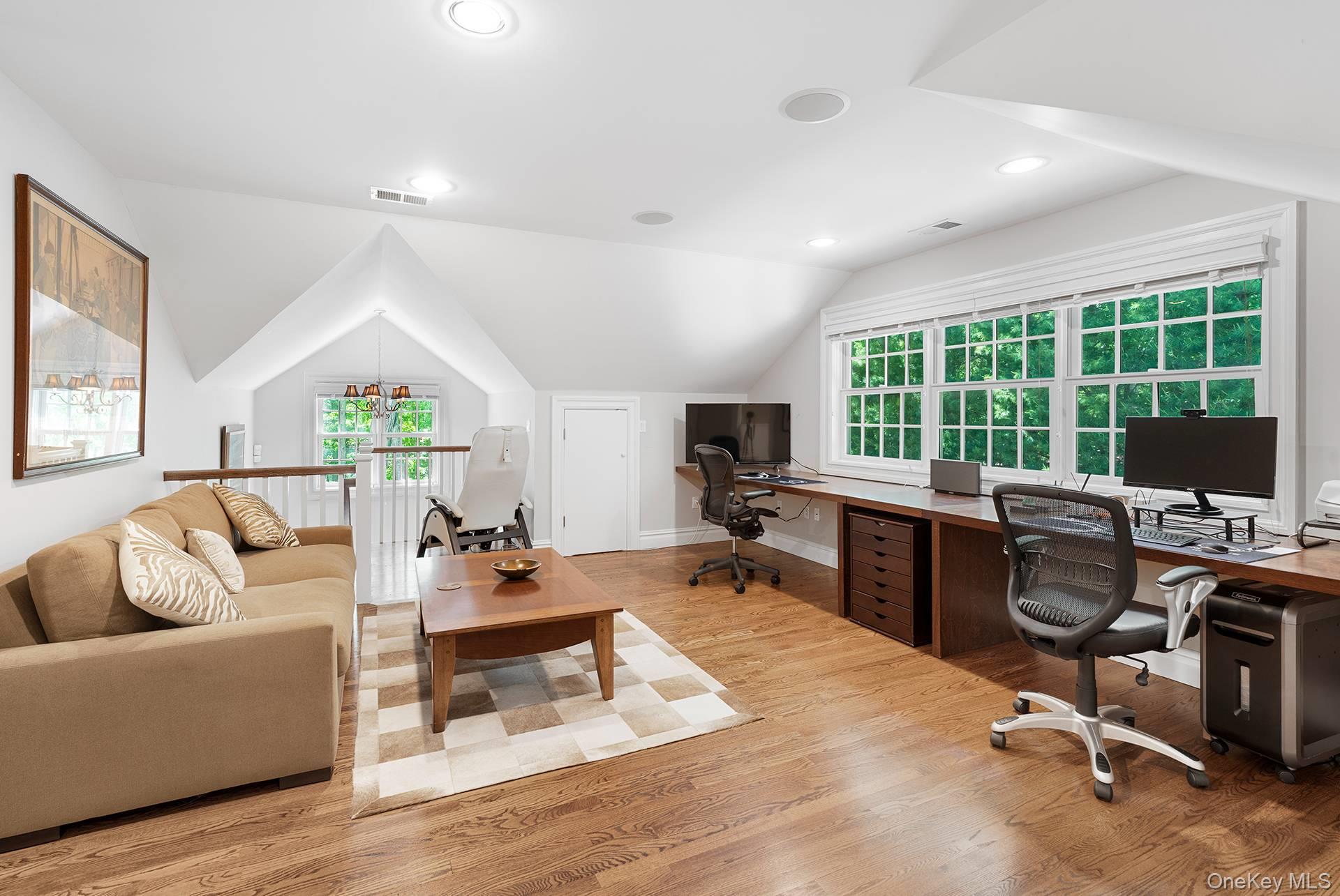 6 Woodruff Lane