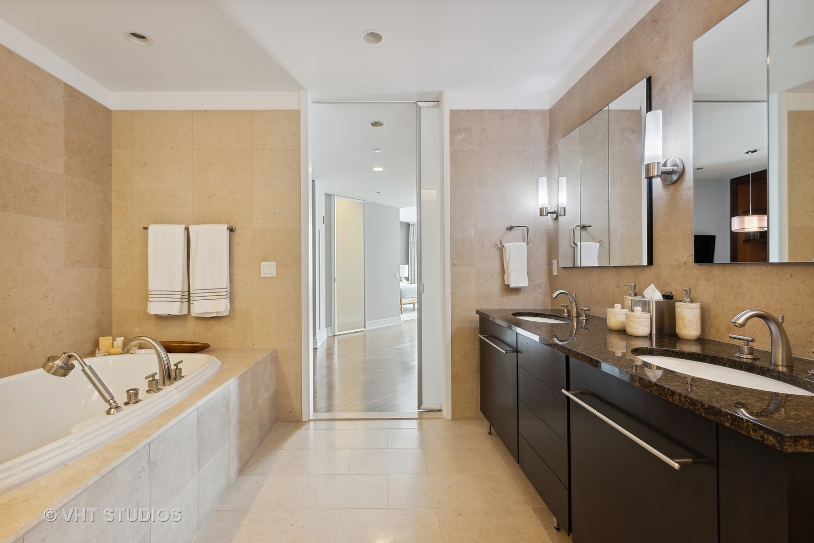 401 N Wabash Avenue Unit: 77G