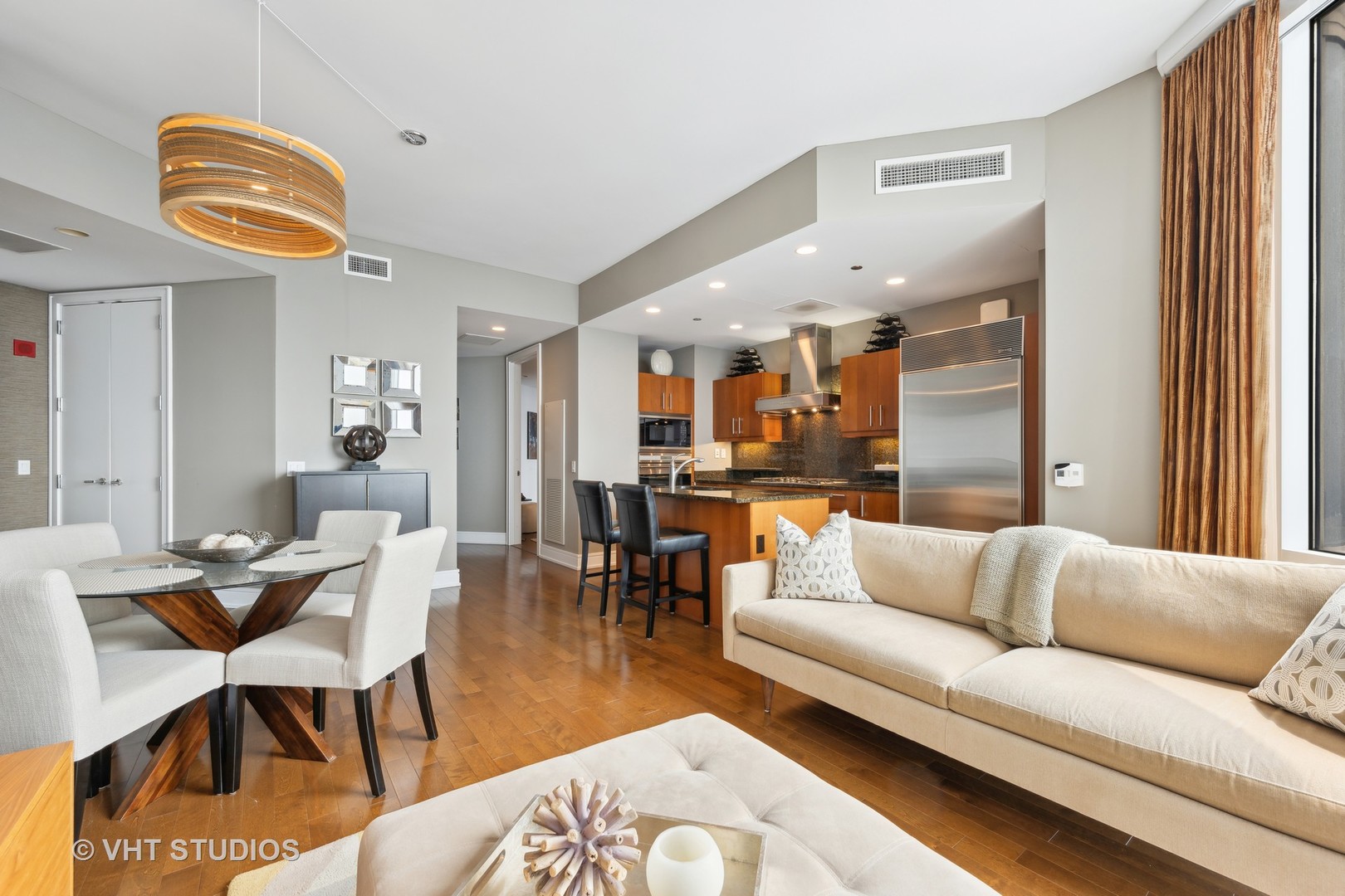 401 N Wabash Avenue Unit: 77G