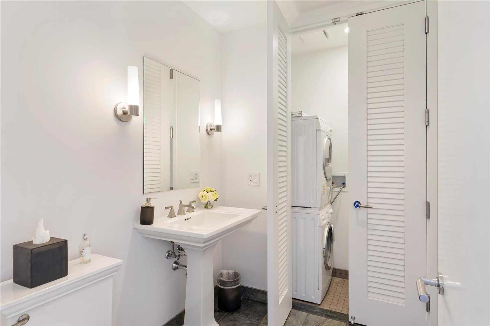 401 N Wabash Avenue Unit: 60B