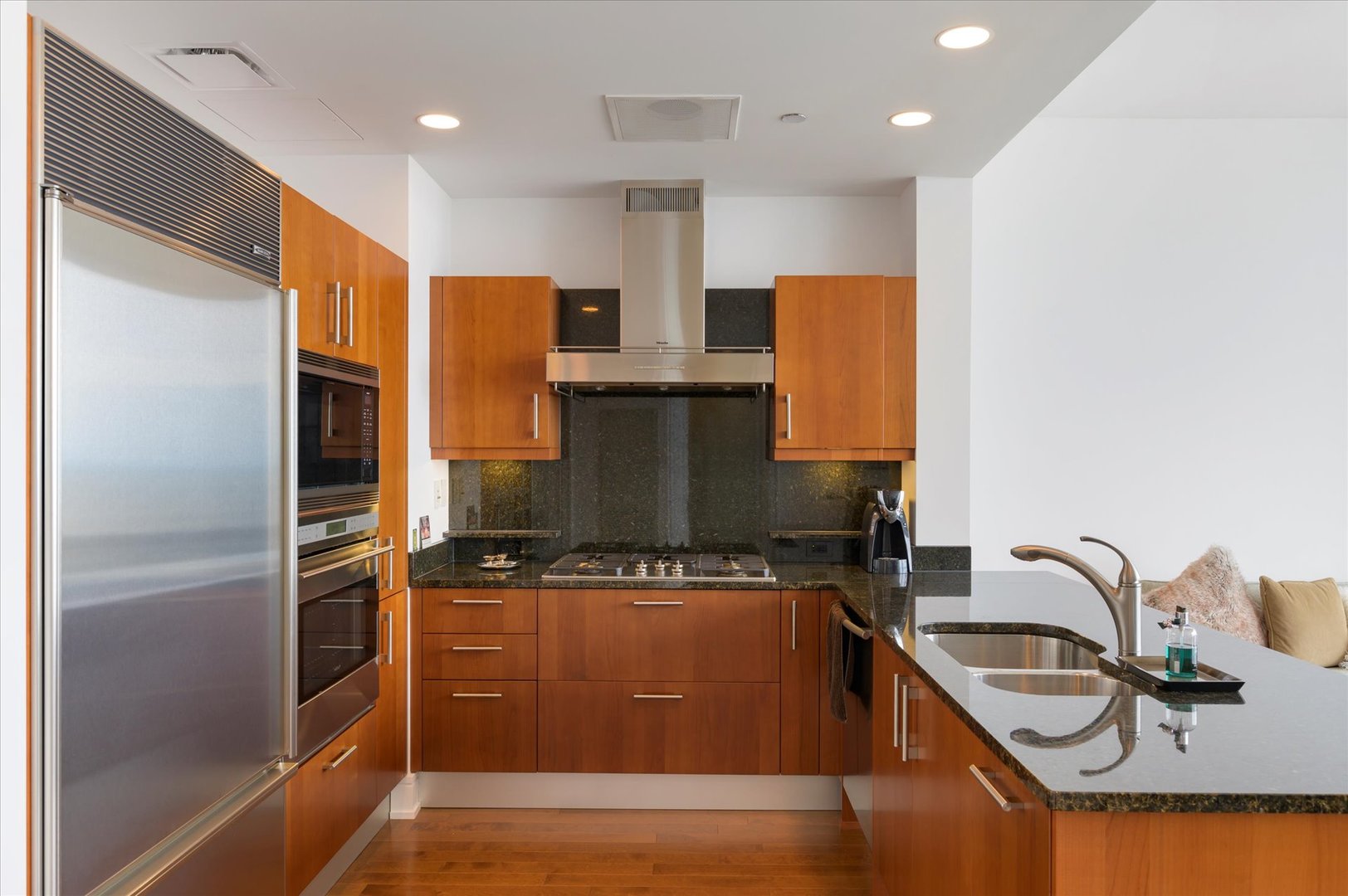 401 N Wabash Avenue Unit: 60B