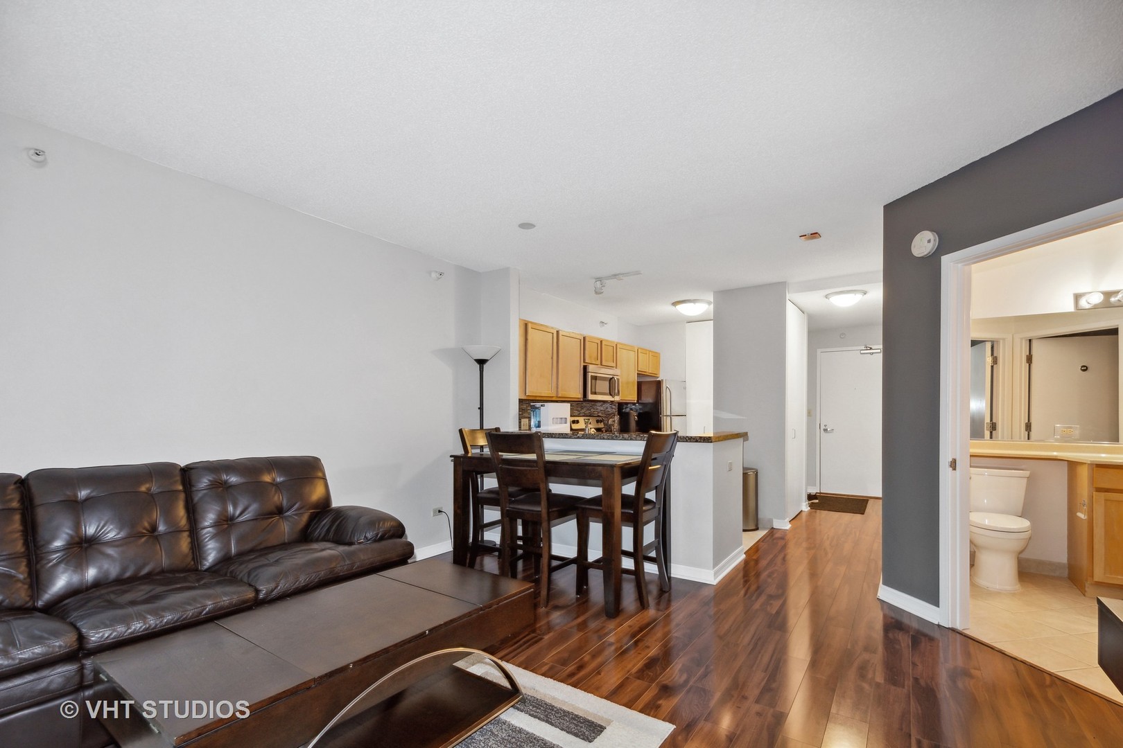 222 N COLUMBUS Drive Unit: 507