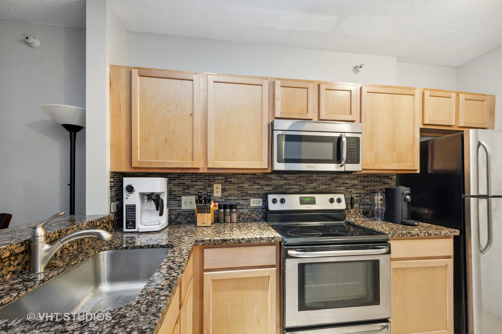 222 N COLUMBUS Drive Unit: 507