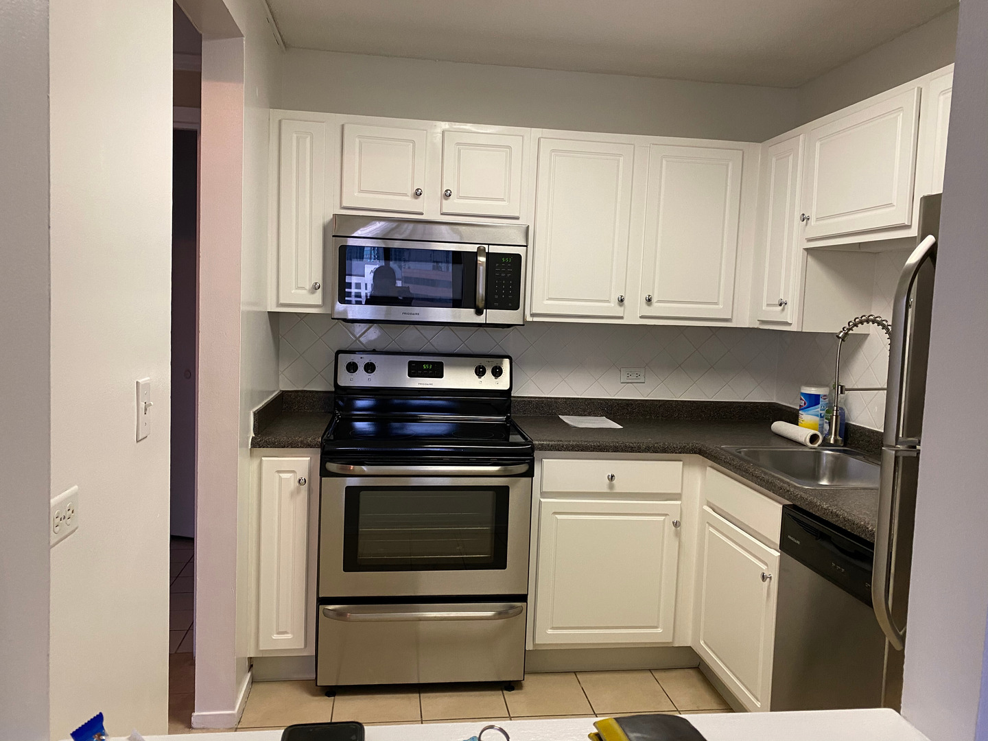 10 E ONTARIO Street Unit: 2401