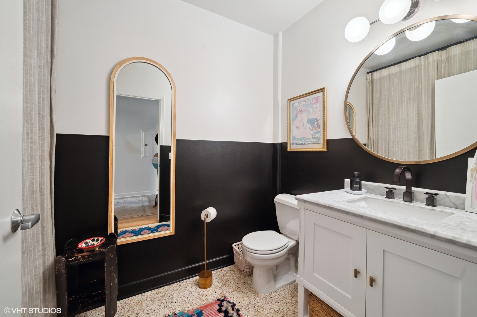 1301 W Madison Street Unit: 610