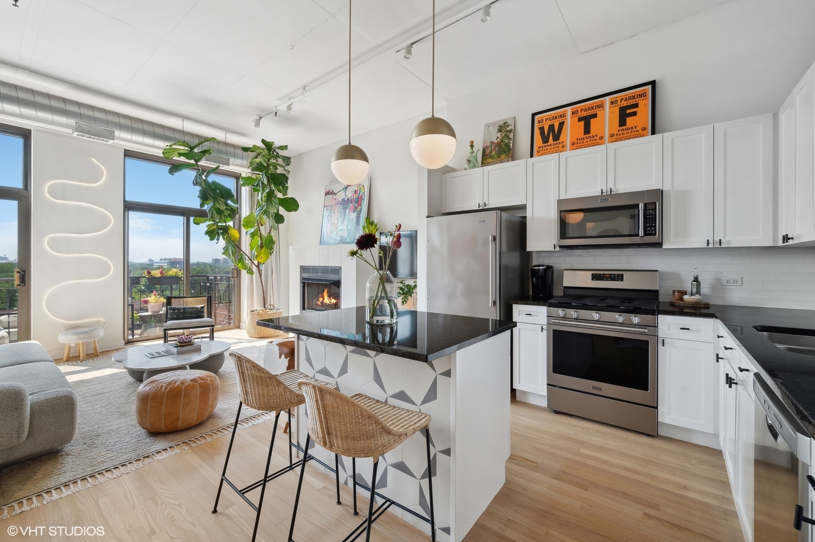 1301 W Madison Street Unit: 610