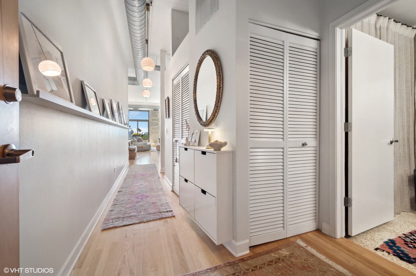 1301 W Madison Street Unit: 610