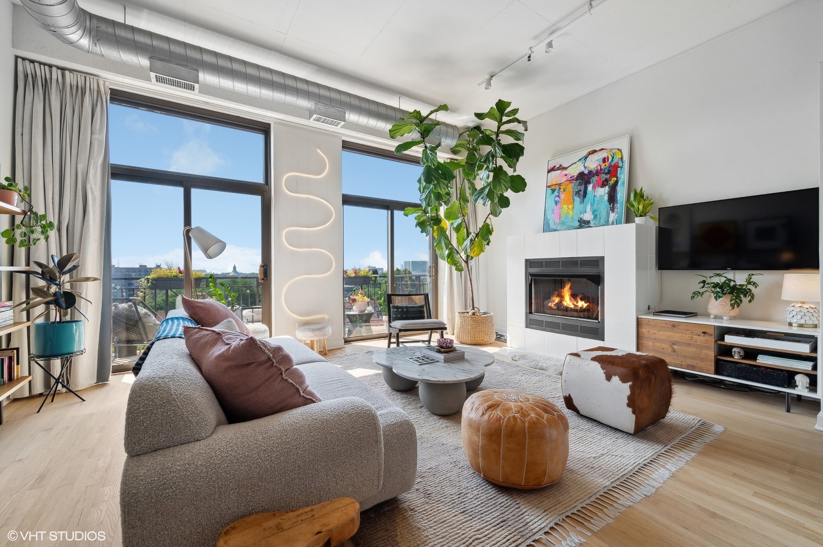 1301 W Madison Street Unit: 610