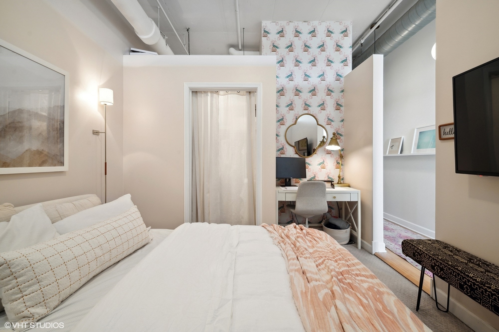 1301 W Madison Street Unit: 610