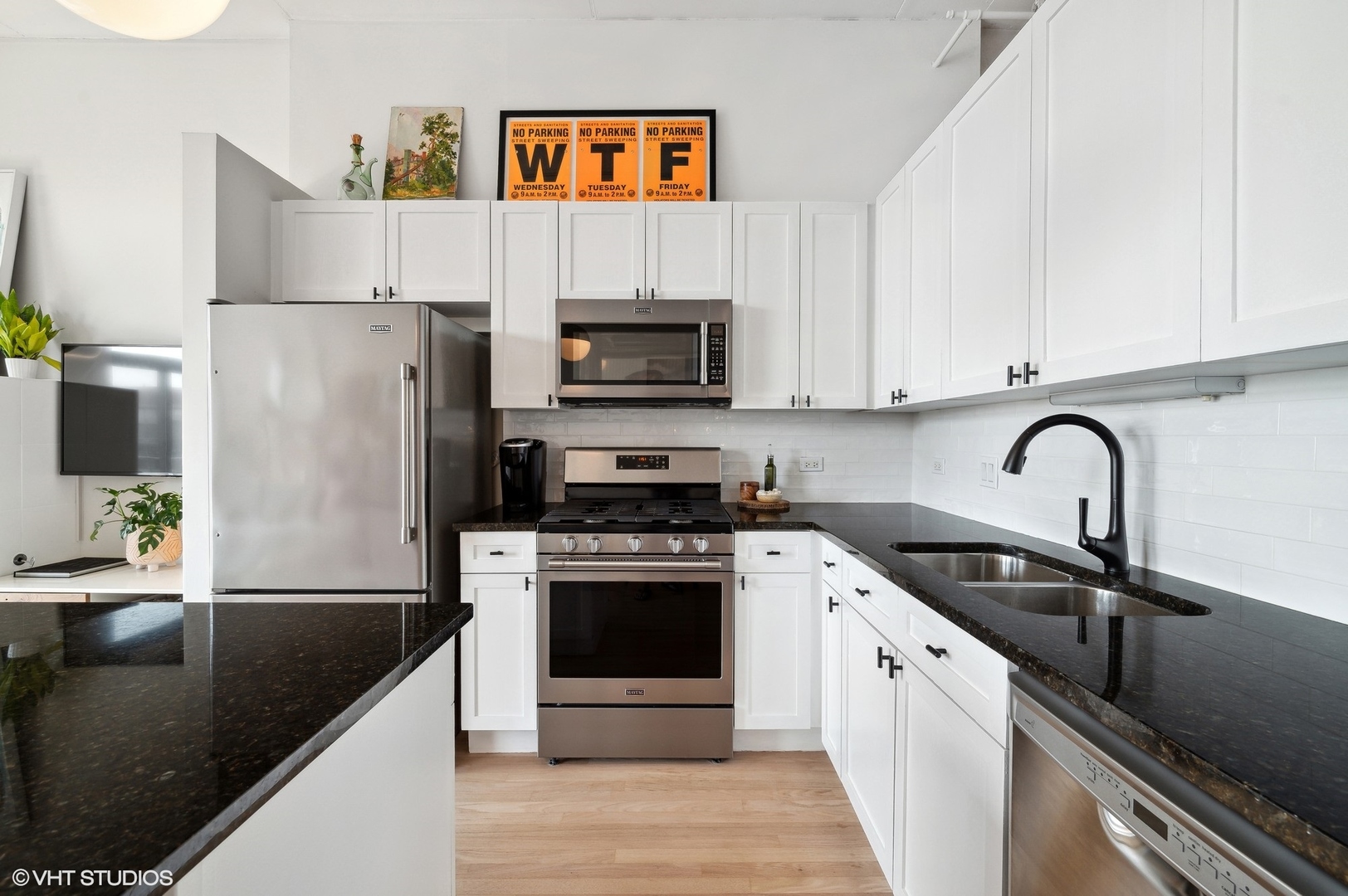 1301 W Madison Street Unit: 610