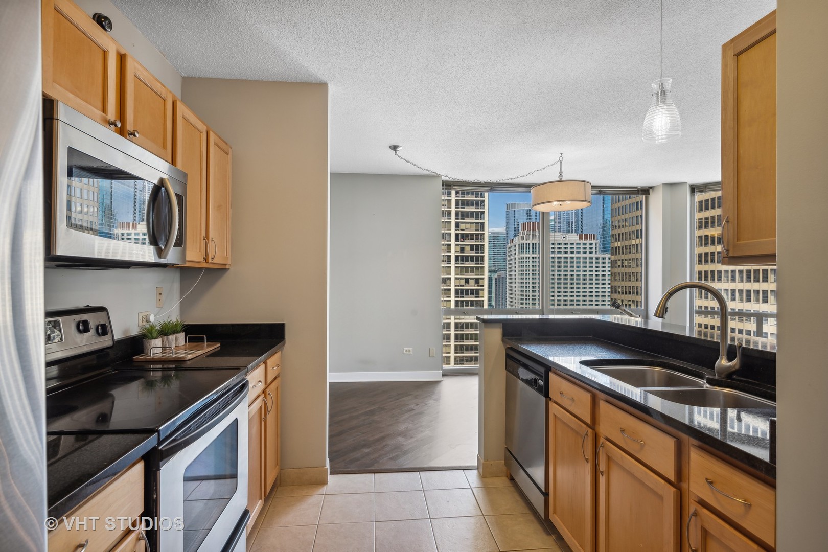 222 N Columbus Drive Unit: 2008