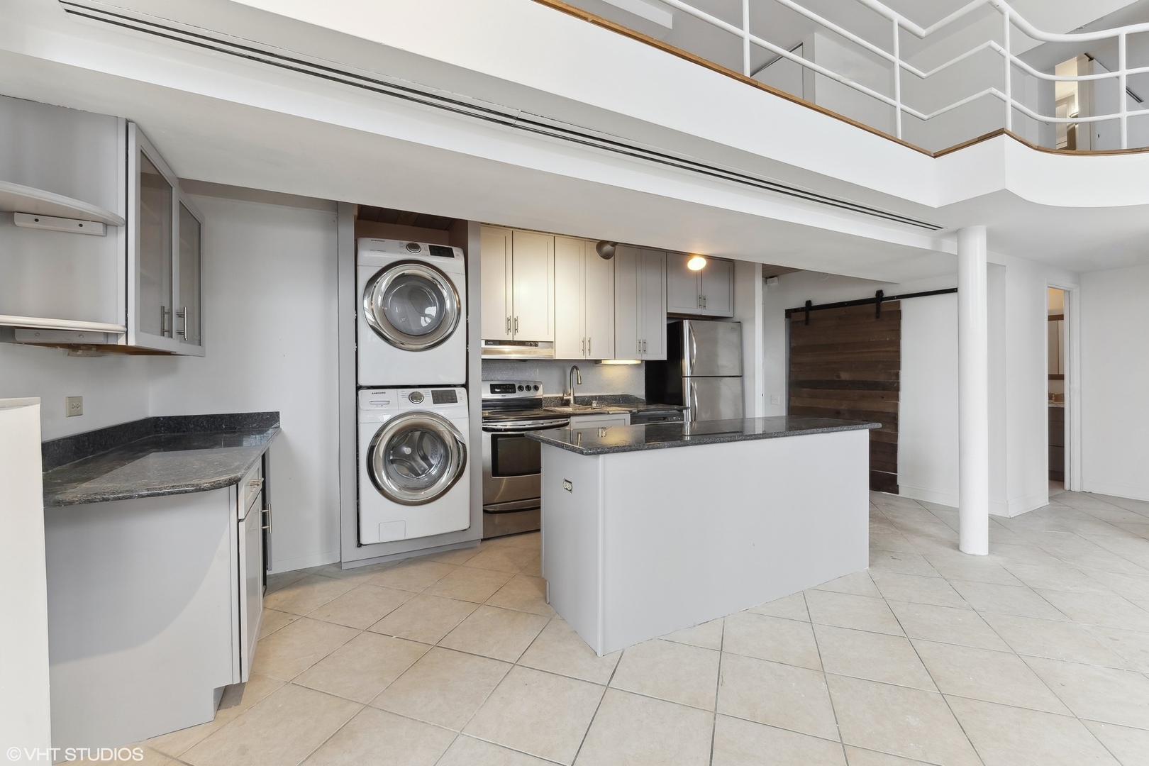 345 N Canal Street Unit: 1601