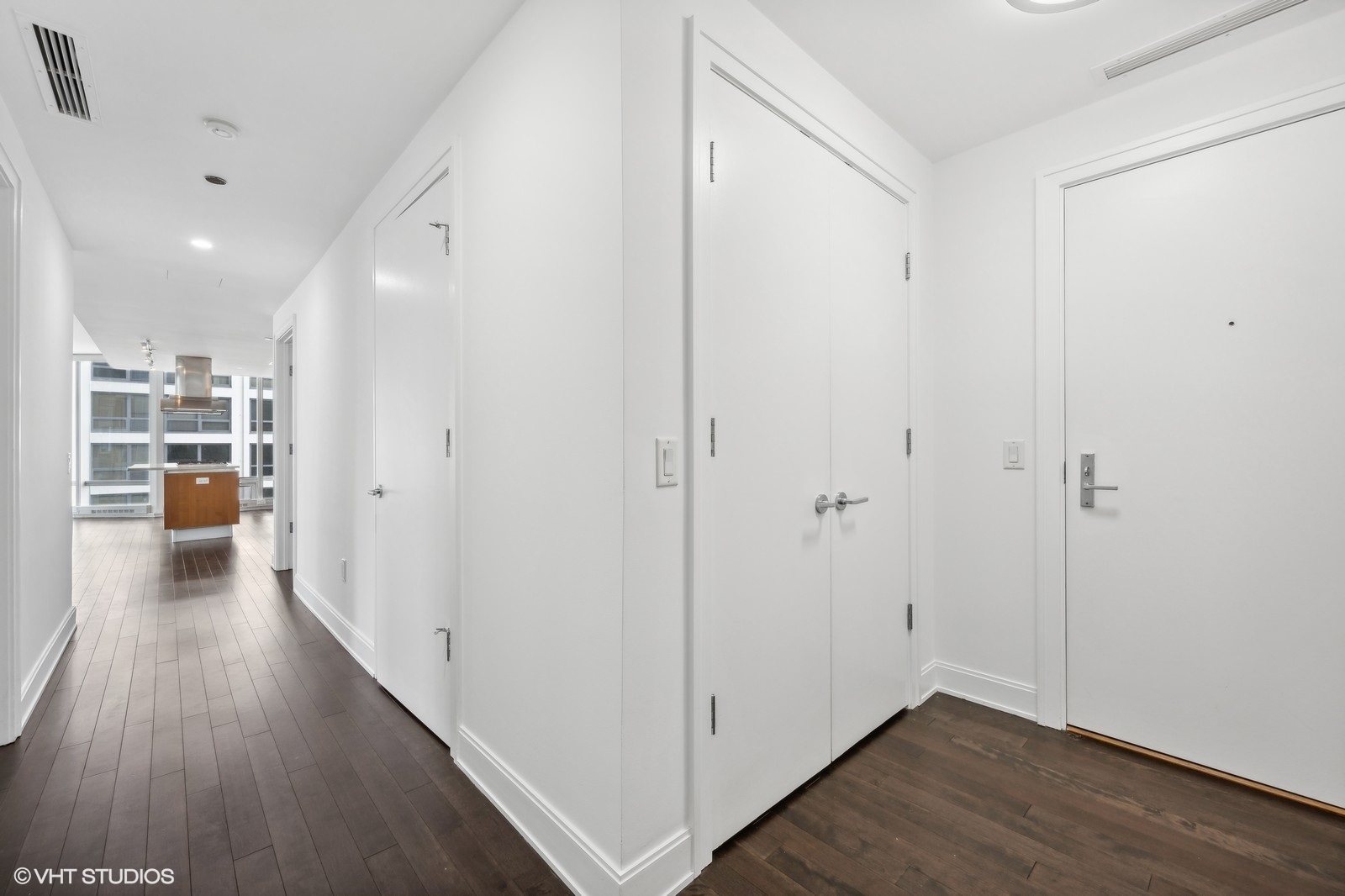 340 E Randolph Street Unit: 500