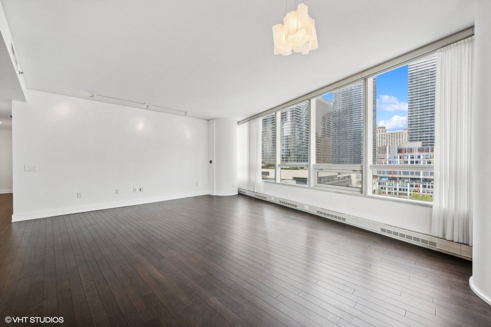340 E Randolph Street Unit: 500