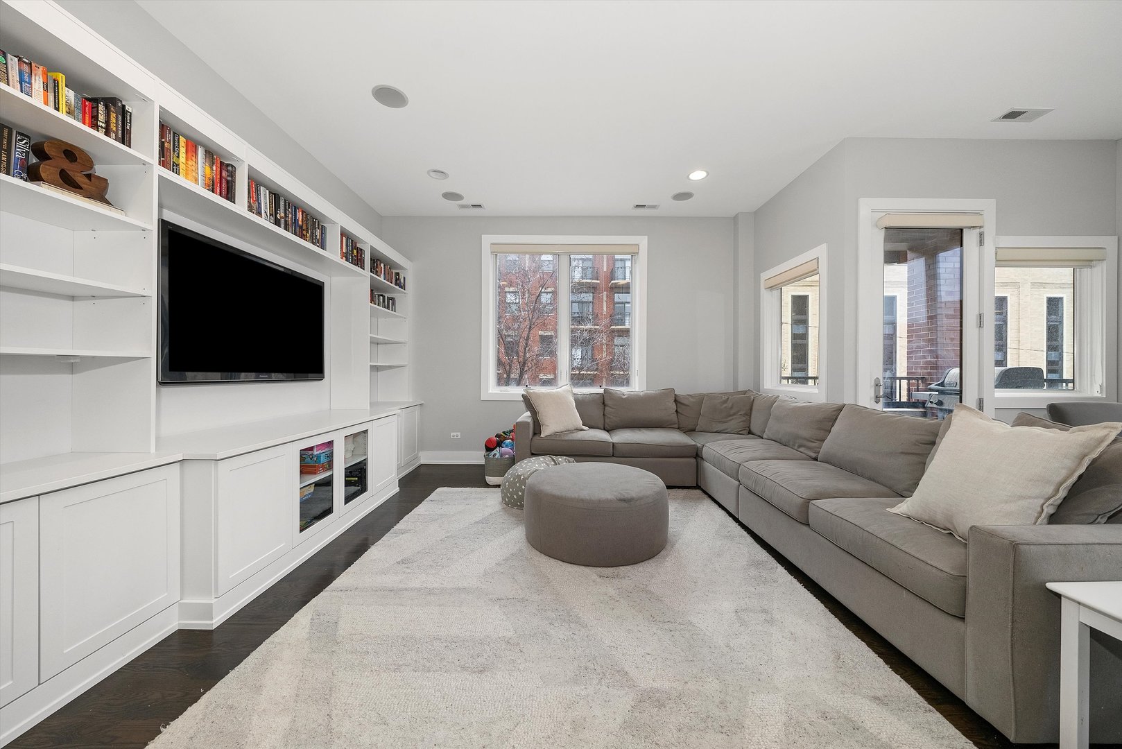 1312 W Madison Street Unit: 3B