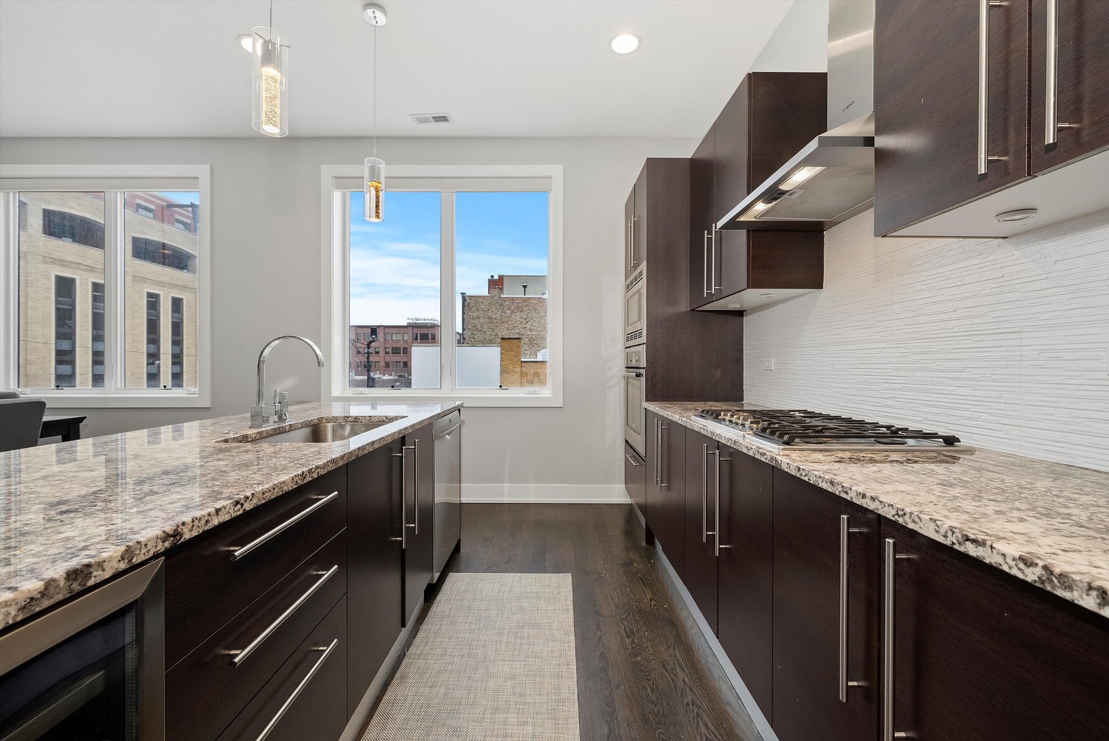 1312 W Madison Street Unit: 3B
