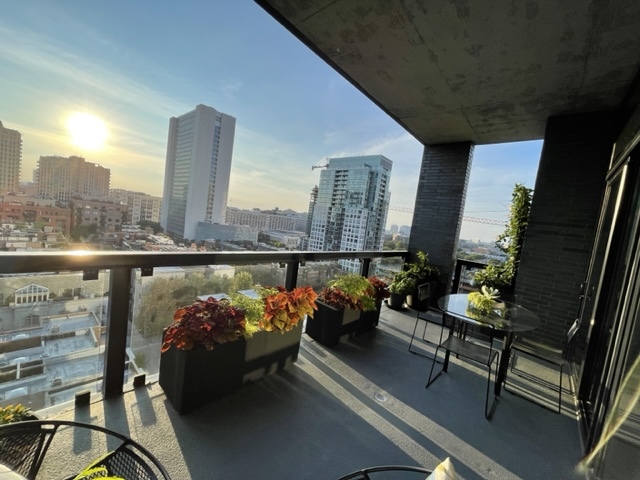 400 W Huron Street Unit: 1003