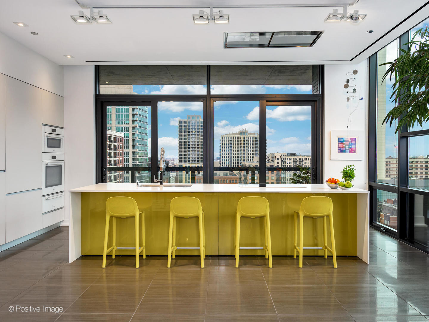 400 W Huron Street Unit: 1003