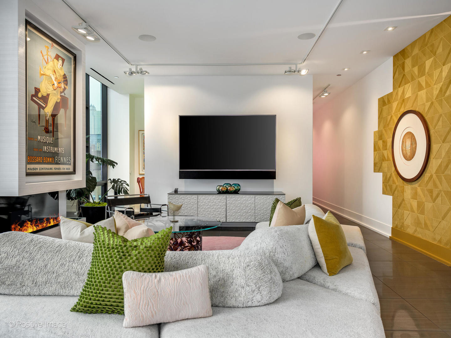 400 W Huron Street Unit: 1003