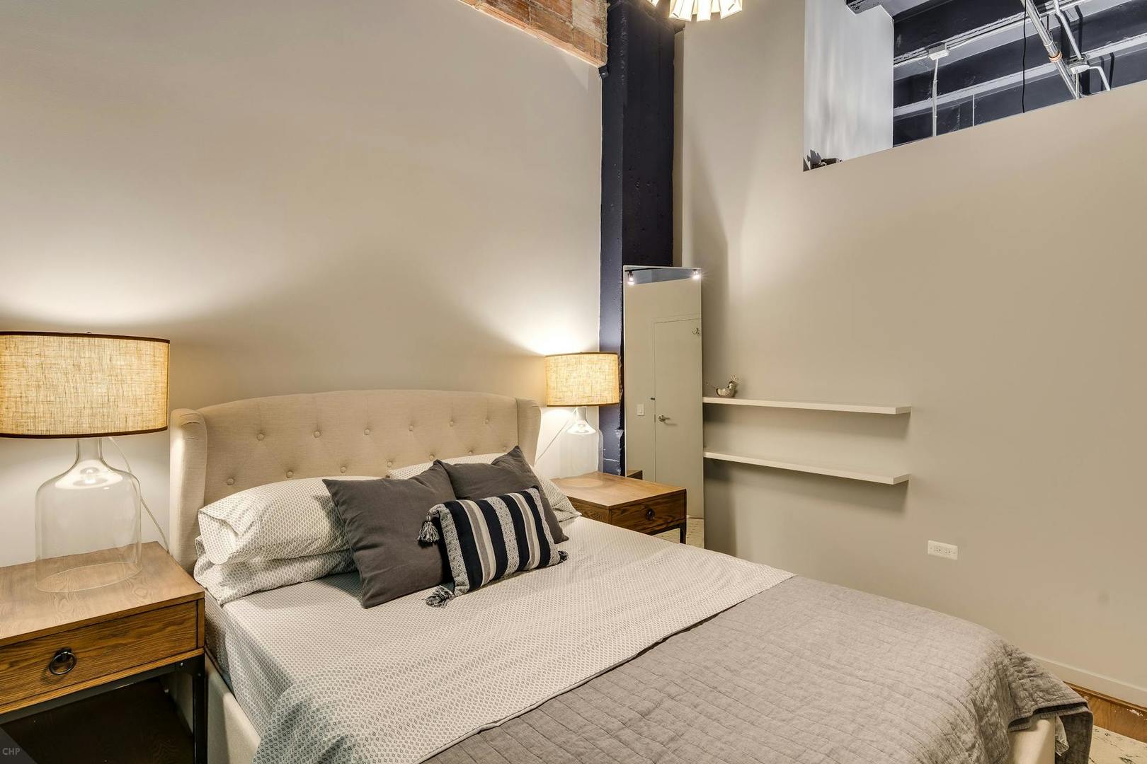 20 N State Street Unit: 708