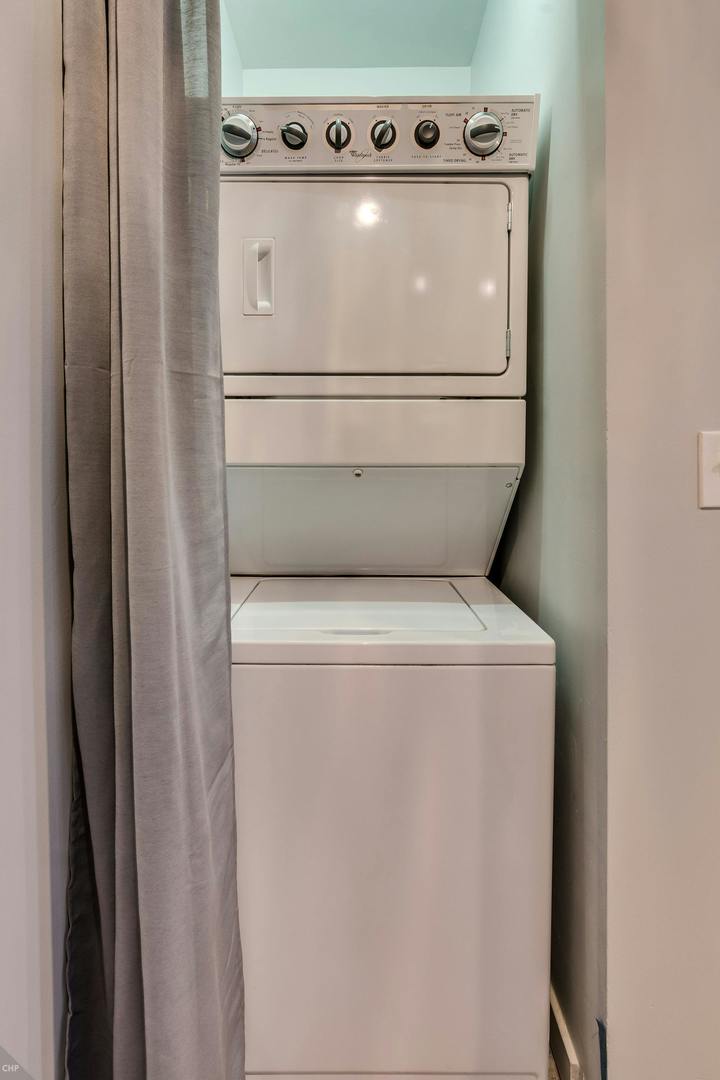 20 N State Street Unit: 708