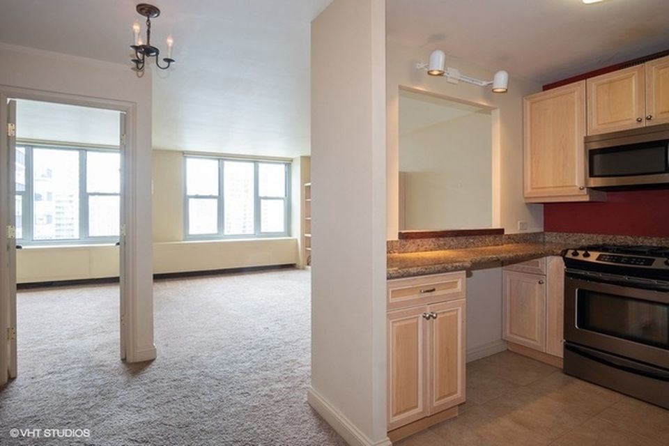 400 E RANDOLPH Street Unit: 3504