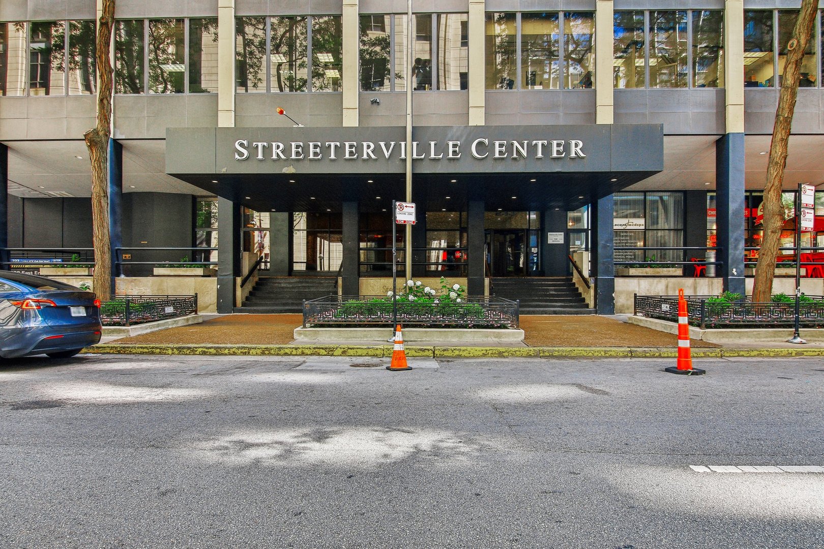 233 E ERIE Street Unit: 2201