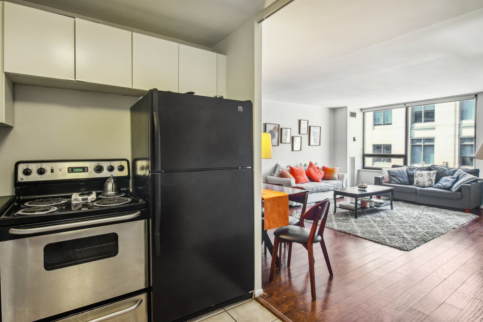 233 E ERIE Street Unit: 2201