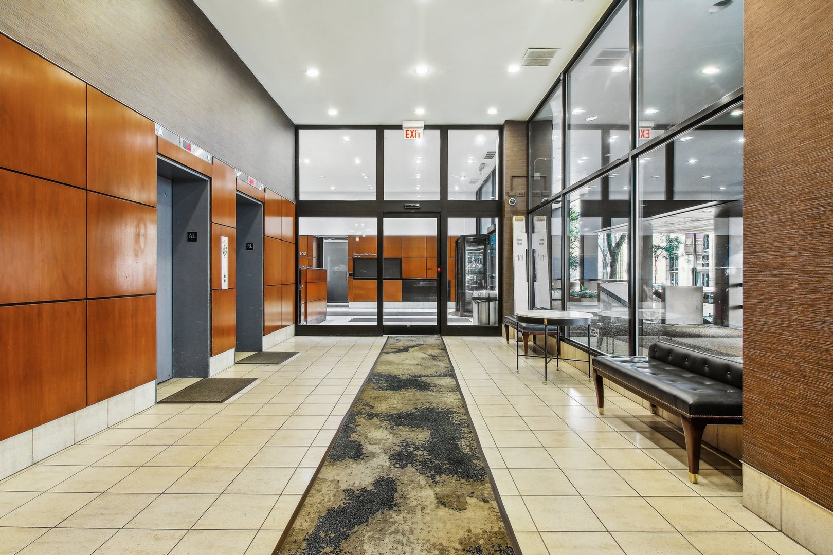 233 E ERIE Street Unit: 2201