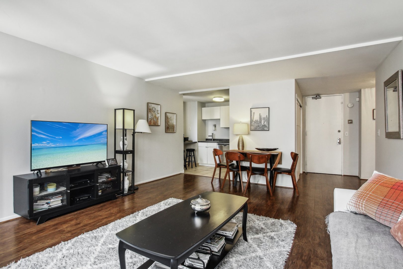 233 E ERIE Street Unit: 2201