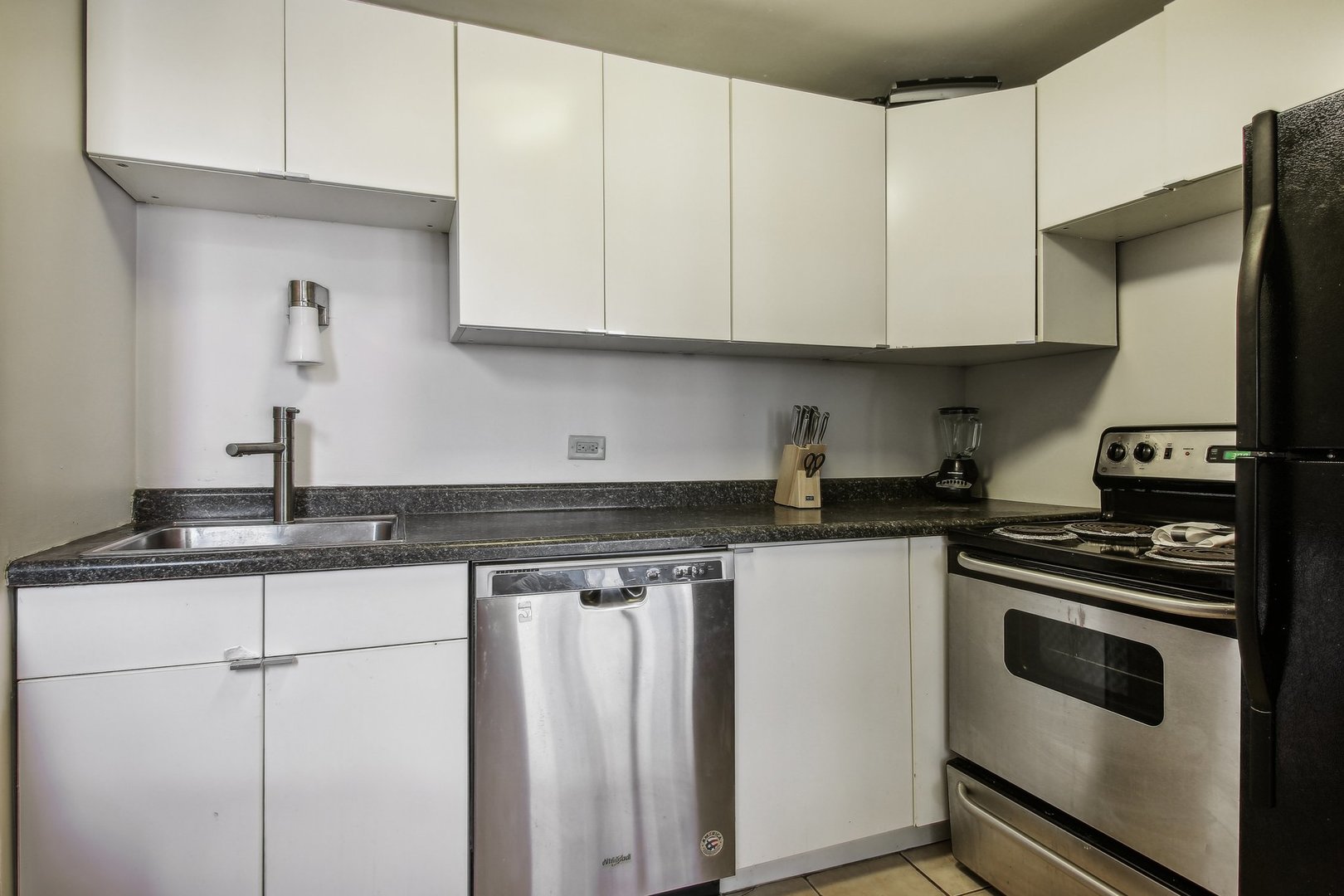 233 E ERIE Street Unit: 2201