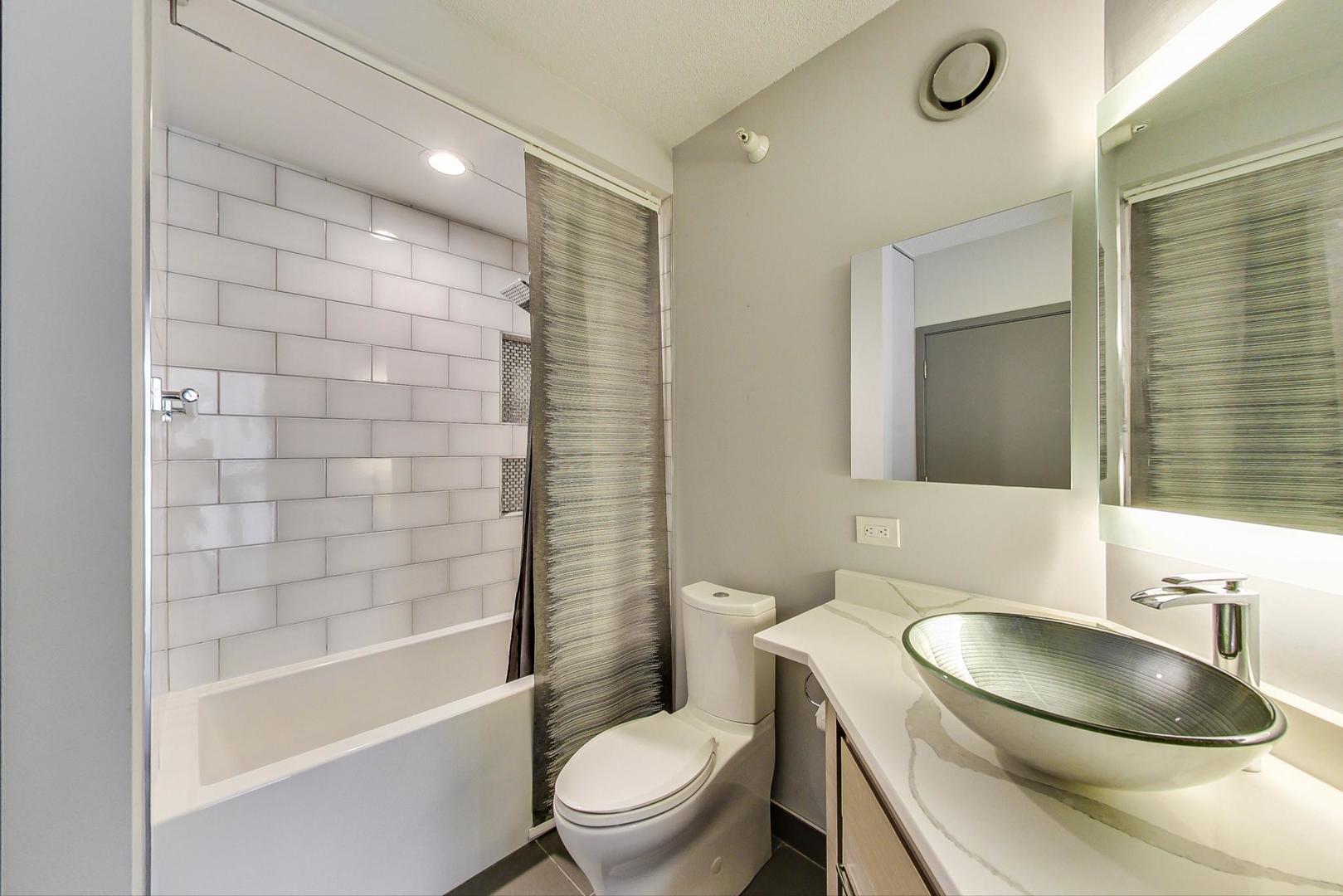 222 N Columbus Drive Unit: 2110