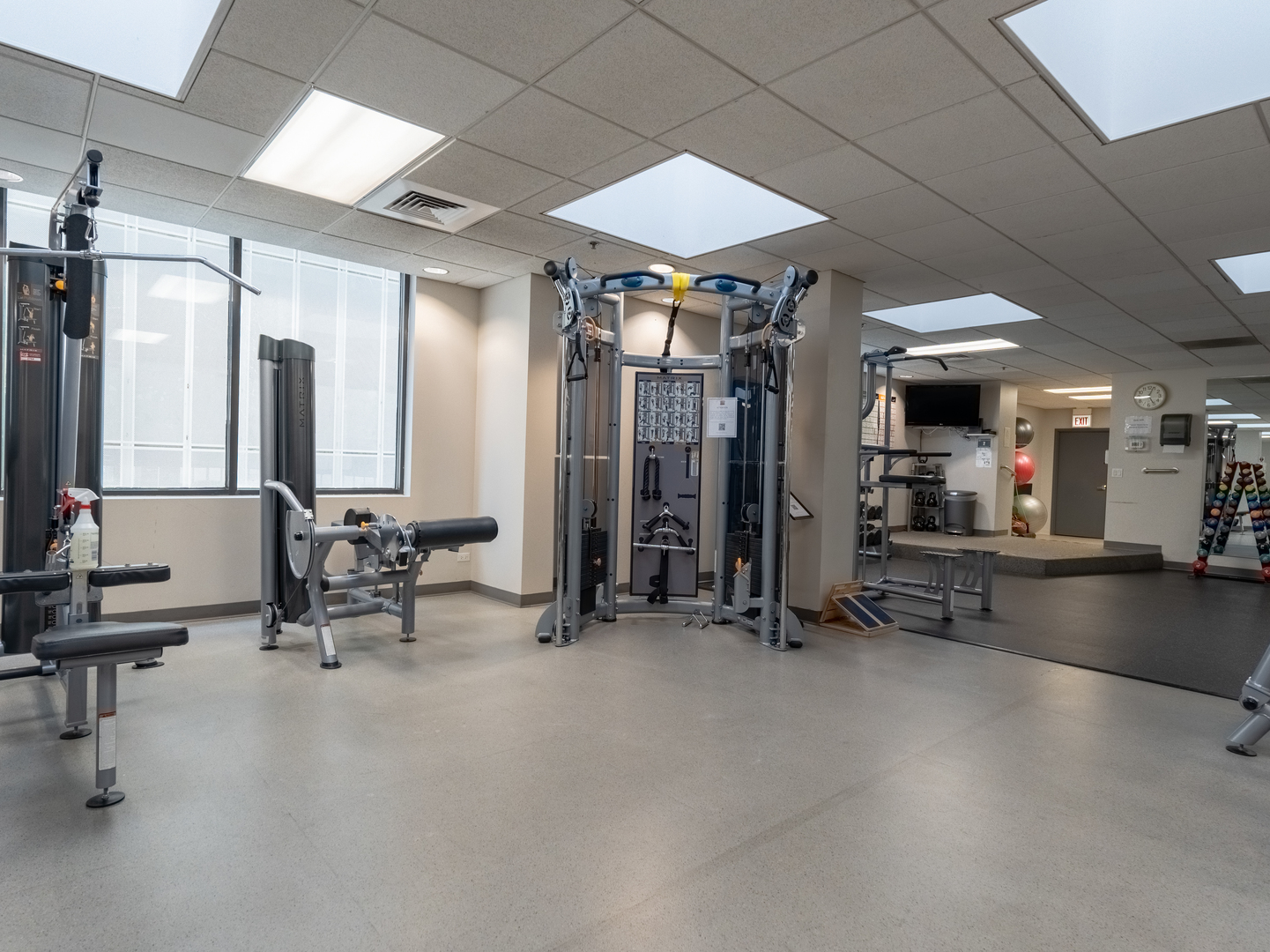 910 S Michigan Avenue Unit: 402